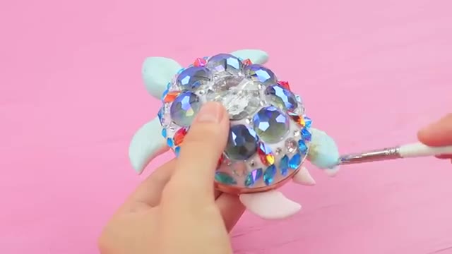 Makeup Challenge! 10 DIY Good Mermaid Makeup vs Bad Mermaid Makeup!