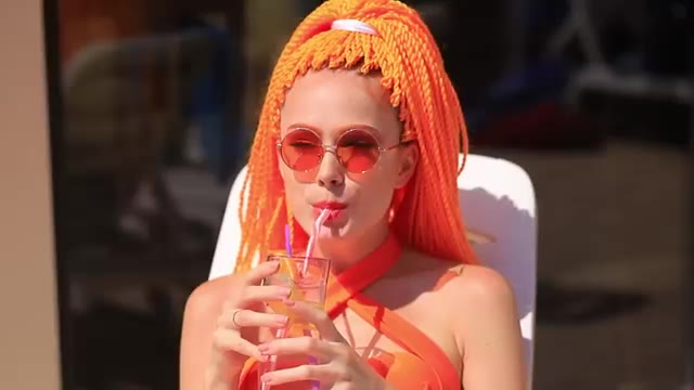 Hot vs Cold Challenge / Mermaid on Fire vs Icy Mermaid