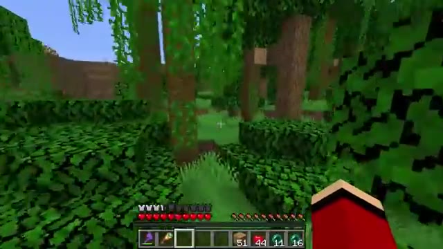 Speedrunner VS Hunter But Trees Drop OVERPOWERED Items
