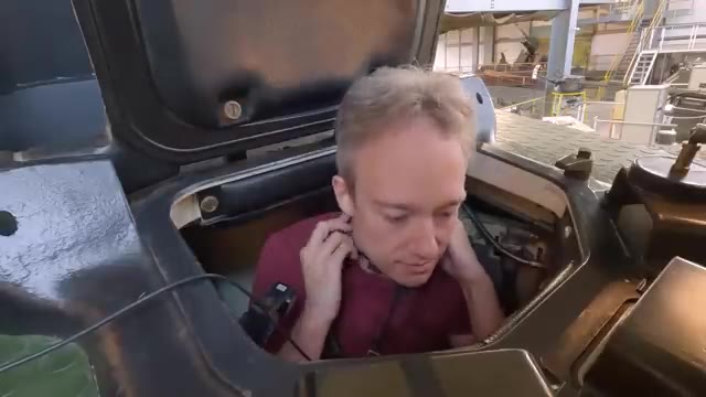 This 1970s tank simulator drives through a tiny world
