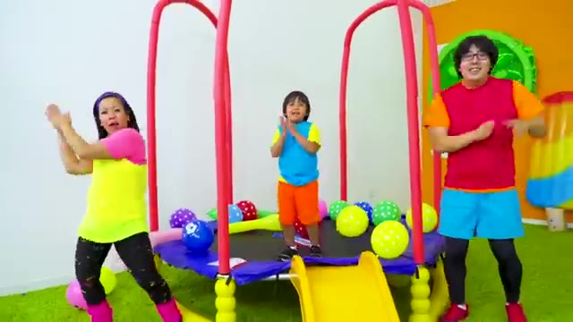 Kids Exercise Body Parts song Dance Challenge with Ryan's World